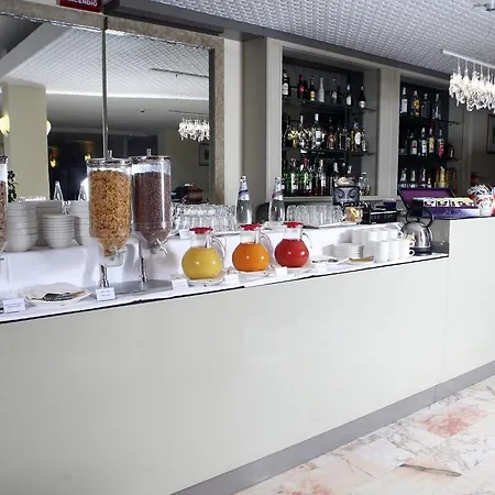 Michelangelo Hotel 4*