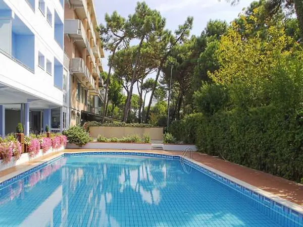 Michelangelo Hotel 4*