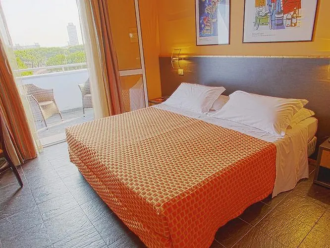 Michelangelo Hotel 4*